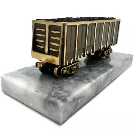 Сувенир из бронзы и мрамора "Вагон"